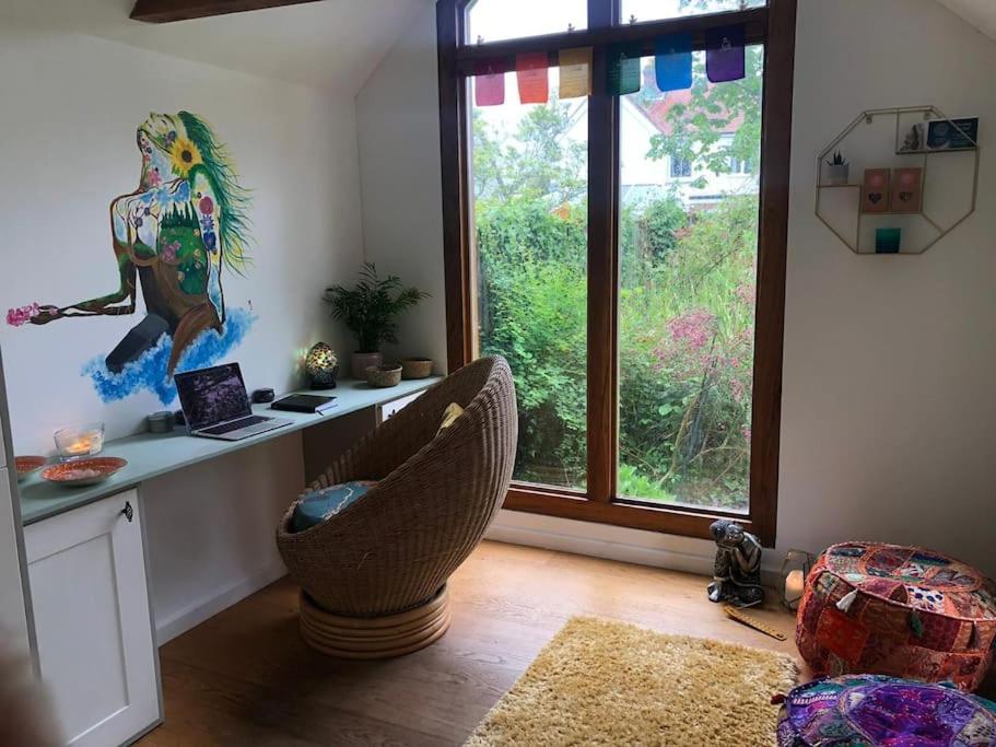 The Retreat, A Relaxing Getaway For Couples Apartamento Hambrook Exterior foto